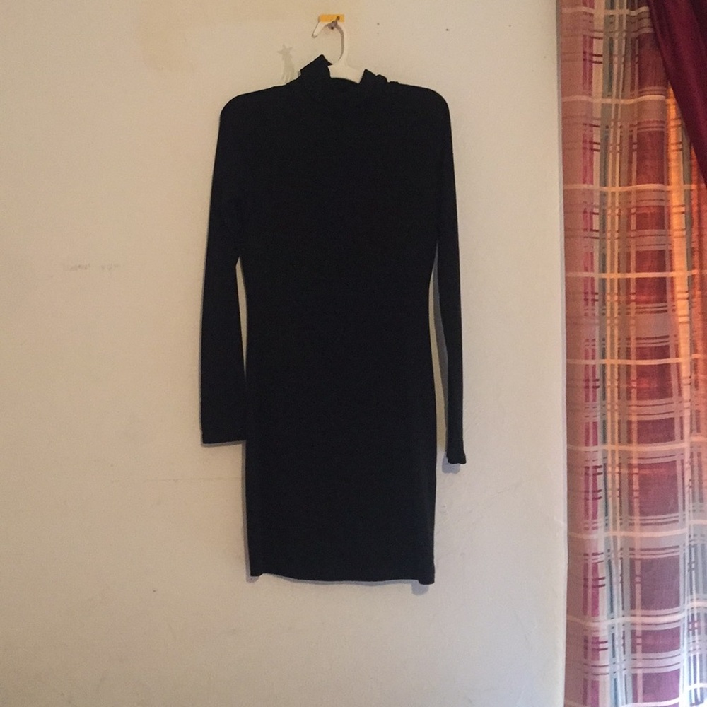 Black Long-sleeve Body-con